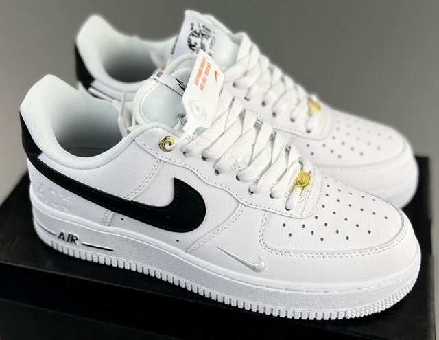 Women Air Force 1 072